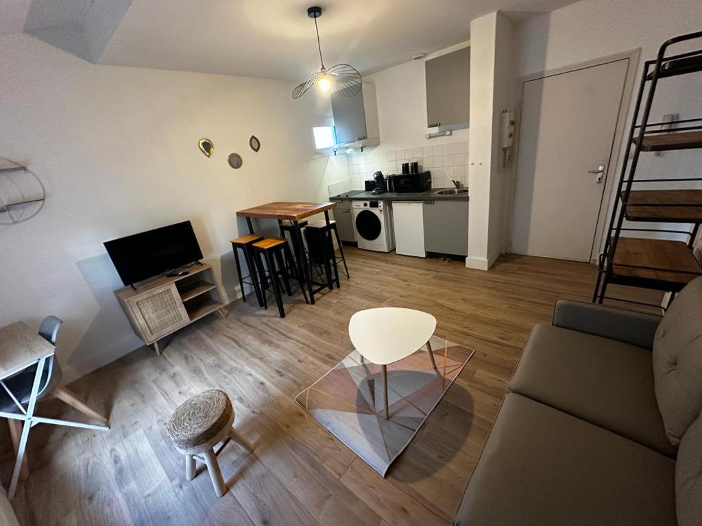 Ferienwohnung Le Petit Rempart Niort Exterior foto